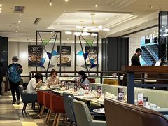 -港丽餐厅(高德置地店)