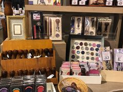 -诚品(信义店)