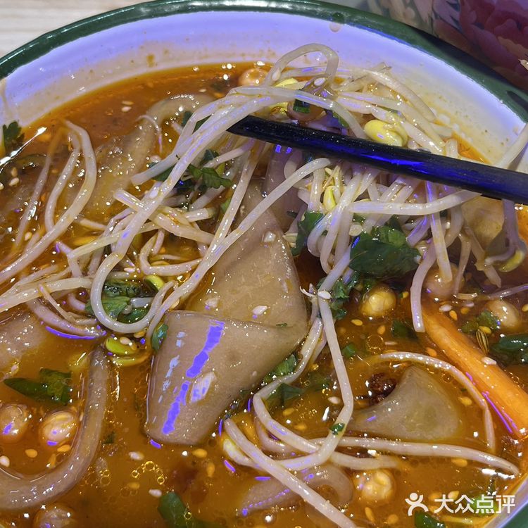 等等涮熟后，越吃越上瘾️ • 网红店，超级好吃