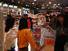 -LOG-ON(屯门广场店)