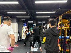 -可逸运动健身(鸿恩寺店)