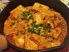 咕嘟肉末包浆豆腐-云海肴·汽锅鸡·云南菜(天山百盛优客店)