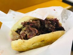 -闫家驴肉老店(华电一校店)