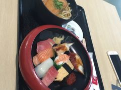 -关西国际机场直营免税店