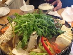 八爪鱼牛肉锅-东吉馆韩式餐厅(八经街总店)