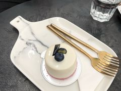 -UNI UNI(环亚凯瑟琳店)