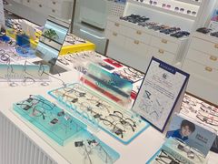 -J-Optical佳视明眼镜·蔡司视觉(青岛金茂览秀城店)