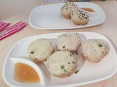 -小杨生煎(金山百联购物中心3楼店)
