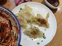 -三好食堂(煎饺·馄饨·肉饼米线·盛世广场店)