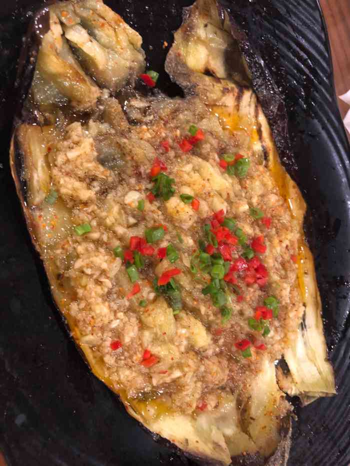 阿明烧烤(虬泾路店)-"「香辣小龙虾」小龙虾在这里吃真的不是很.