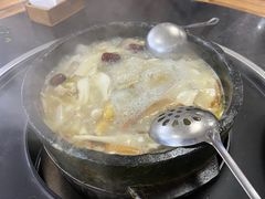 -南渝食府.墨脱石锅松茸鸡