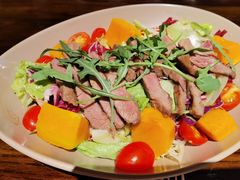 澳大利亚侧腹牛排蔬菜碟-Brut Eatery Wine Bar & Restaurant (建国东路店)