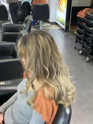 -风向标WIND VANE SALON
