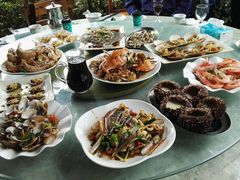 -亚龙湾8号(丁村万人海鲜广场店)
