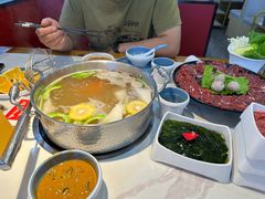 -潮汕酱记鲜牛肉火锅(欧尚店)