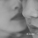 胶片中，爱情里都是爱笑的眼睛丨室内婚纱照