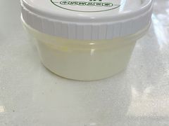 -广信牛奶甜品世家(台东店)