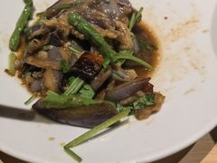 -关东小磨东北菜(上海长风大悦城店)