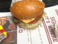 -The Habit Burger Grill 哈比特汉堡(爱琴海店)