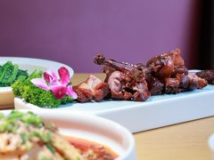 -嫩芽 ·地道重庆菜(十八梯露台夜景店)