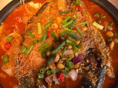 -鸣记脆皮烤鱼·海鲜烤鱼(三八广场店)
