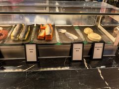-广州万富希尔顿酒店·感趣自助餐厅·金秋蟹宴生蚝海鲜刺身