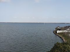 -上海滴水湖皇冠假日酒店