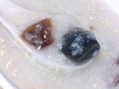 皮蛋瘦肉粥-荔银肠粉(广州天河华利路店)