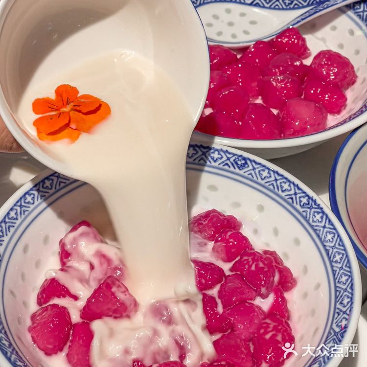 人在深圳！吃到了泰国同款暹罗红宝石糖水 