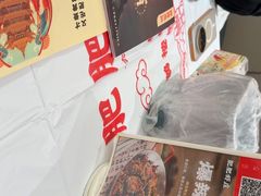 -肥肥虾庄·金牌油焖大虾(汉口城市广场店)