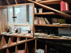 -钟书阁(松江泰晤士小镇店)