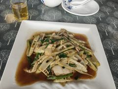 -溪畔如家土菜馆