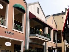 -王府井奥莱临潼小镇(临潼店)