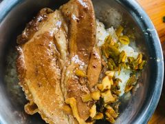 扣肉糯米饭-梁阿婆廿年老牌扣肉糯米饭