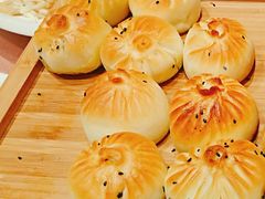 烤地达菜包子-伊和园清真餐饮
