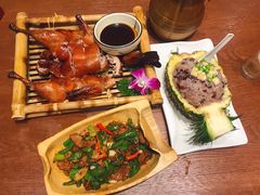 -老滇山寨•云南特色菜•地方菜•民族风情歌舞表演(金碧店)