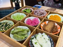 九宫格（盲盒）-轻蔬不用等·素食(江苏路店)