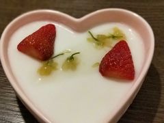 怦然心动杏仁君-偏偏喜欢你(国瑞购物中心店)