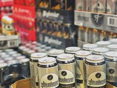 -洛哈思全球商品折扣仓(昆山路店)