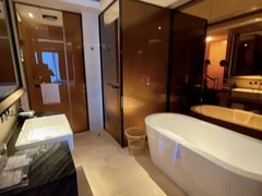 -兰州皇冠假日酒店