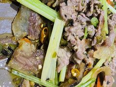 猫儿山的小黄牛-吃饭皇帝大(合生汇店)