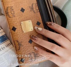 -摩睫+皮肤管理·科学美容中心