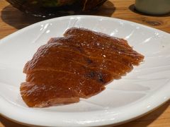 片鸭皮单吃-新興传承烤鸭
