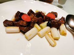 黑蒜雪花牛肉粒-御花园酒店(希尔顿店)
