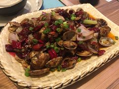 香辣花甲-临界音乐酒馆·小龙虾·江湖菜(华熙LIVE·鱼洞店)