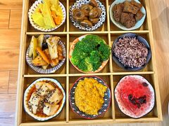 -轻蔬不用等·素食(江苏路店)