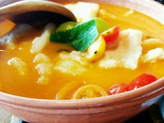 -云海肴·汽锅鸡·云南菜(天山百盛优客店)