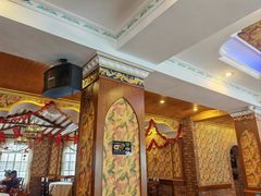 -维吾尔餐厅(宜山路店)