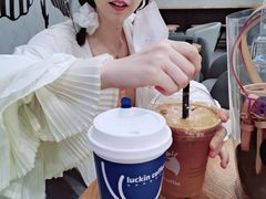 -瑞幸咖啡(1+1大厦店)
