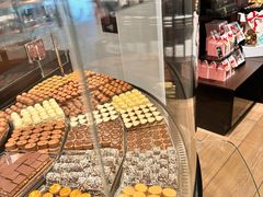 -Laderach 莱德拉(上海环贸iapm店)